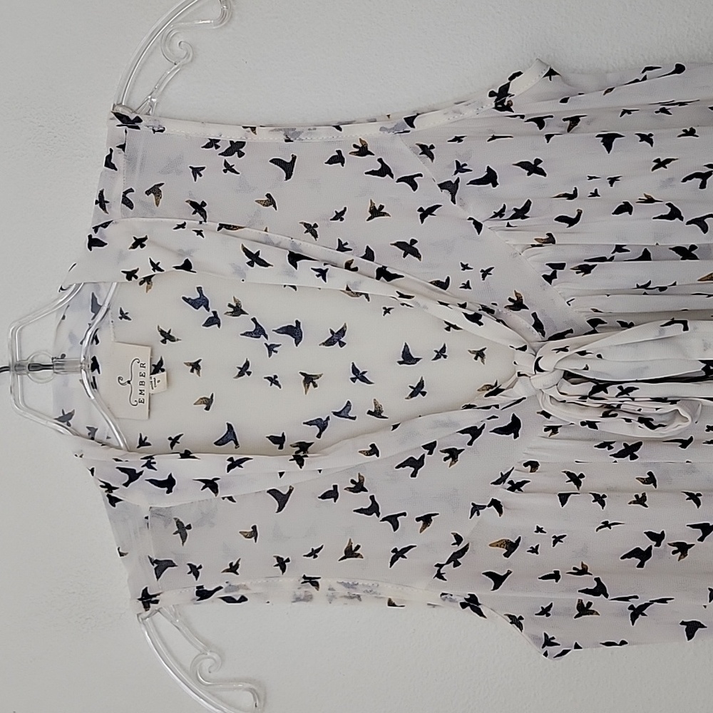 Ember Cream Bird Print Short Sleeve Top S
